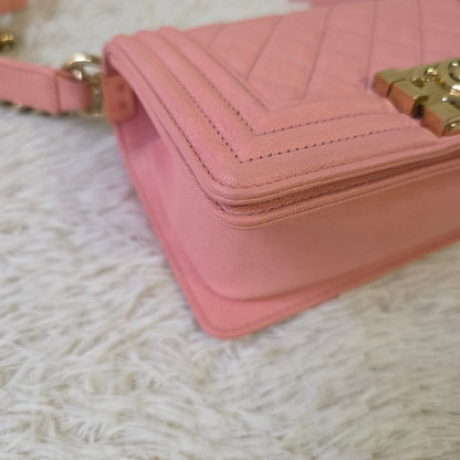 Chanel Boy Quilted Leather Chain Bag (Pre-Owned)
