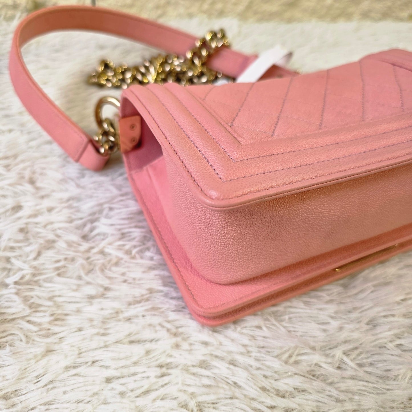 Chanel Boy Quilted Leather Chain Bag (Pre-Owned)