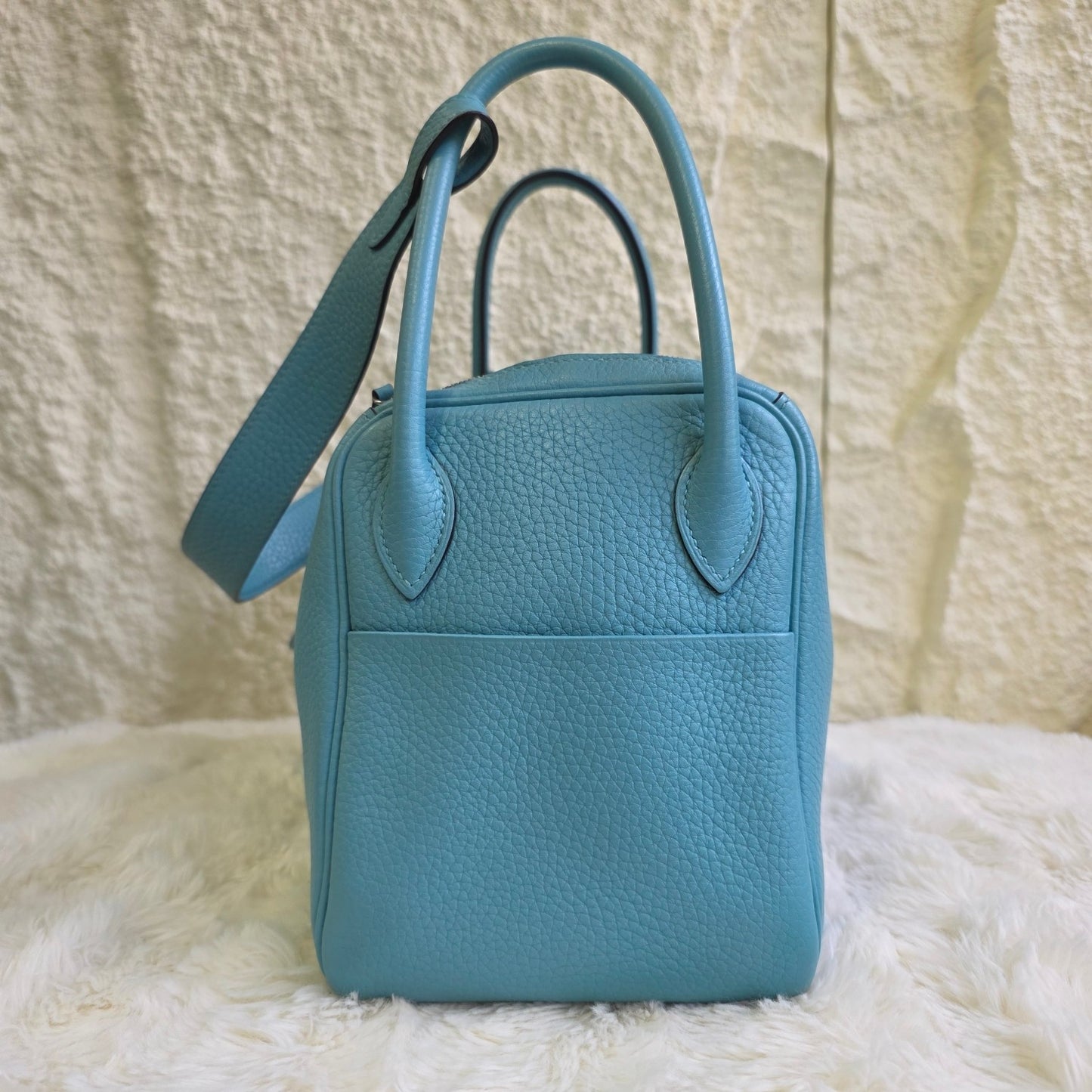 Hermès Lindy Leather Shoulder Bag (Pre-Owned)