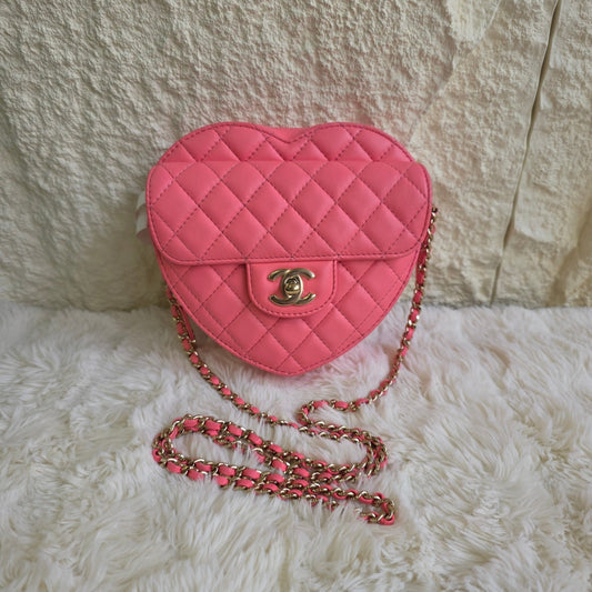 Chanel Heart Quilted Chain Shoulder Bag (Pre-Owned)