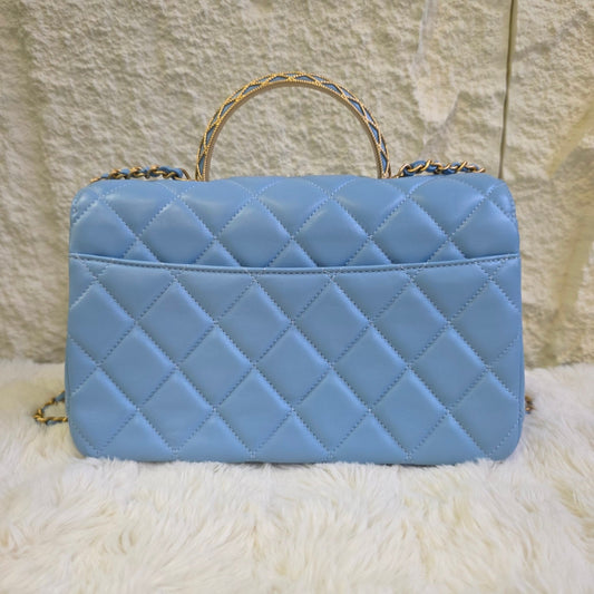 Chanel Quilted Chain Shoulder Bag (Pre-Owned)