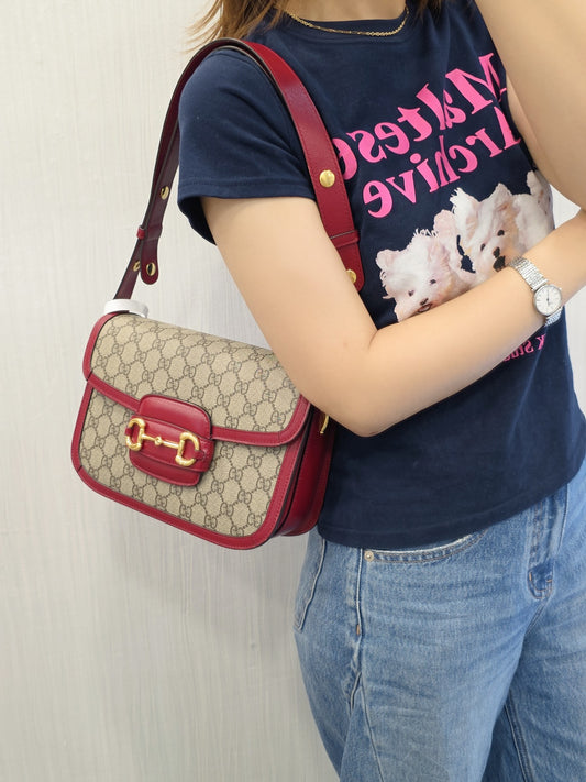 1 Gucci Horsebit Shoulder Bag (Pre-Owned)