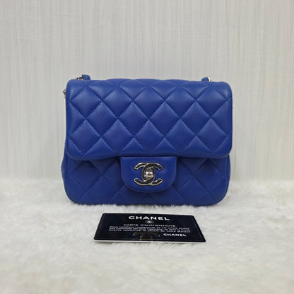 シャネル マトラッセ チェーンショルダーバッグ A35200 ラムスキン ブルー クロスボディ フランス製 【中古】 