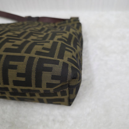 フェンディ ズッカ ショルダーバッグ ブラウン【中古】 