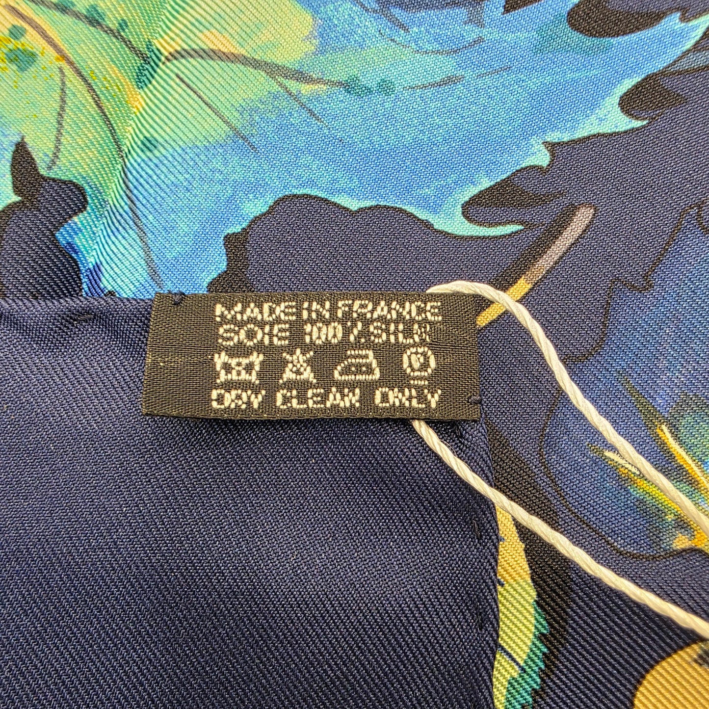 Hermès 90 Scarf "Tourbilion" [Pre-Owned]