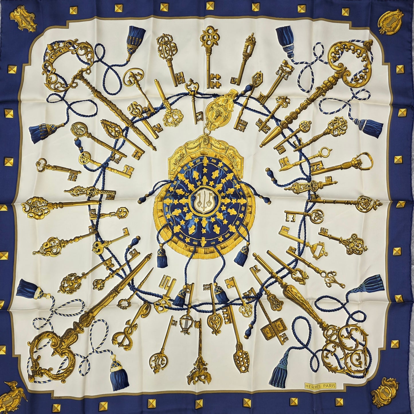 Hermès 90 Scarf "Les Clefs" [Pre-Owned]