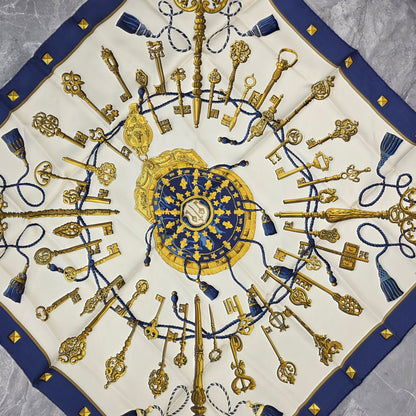 Hermès 90 Scarf "Les Clefs" [Pre-Owned]