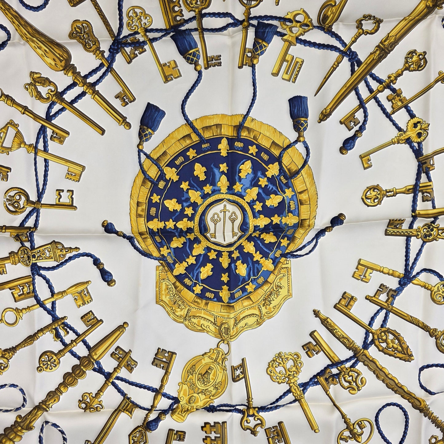 Hermès 90 Scarf "Les Clefs" [Pre-Owned]