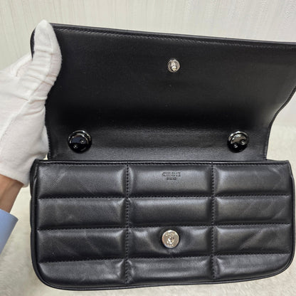 CELINE Chained Handbag (Pre-owned)