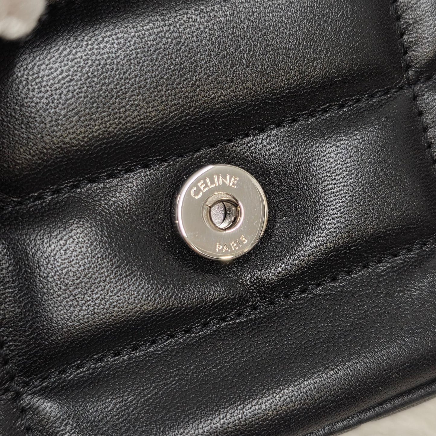 CELINE Chained Handbag (Pre-owned)