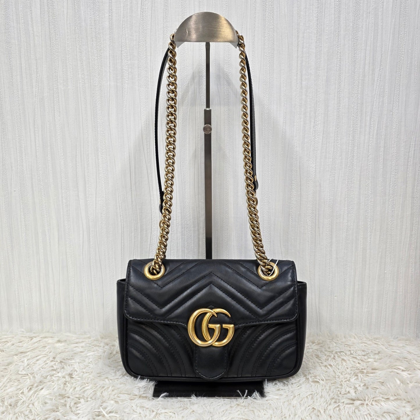 GUCCI Marmont Chained Shoulder Bag (Pre-owned)