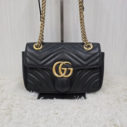 GUCCI Marmont Chained Shoulder Bag (Pre-owned)