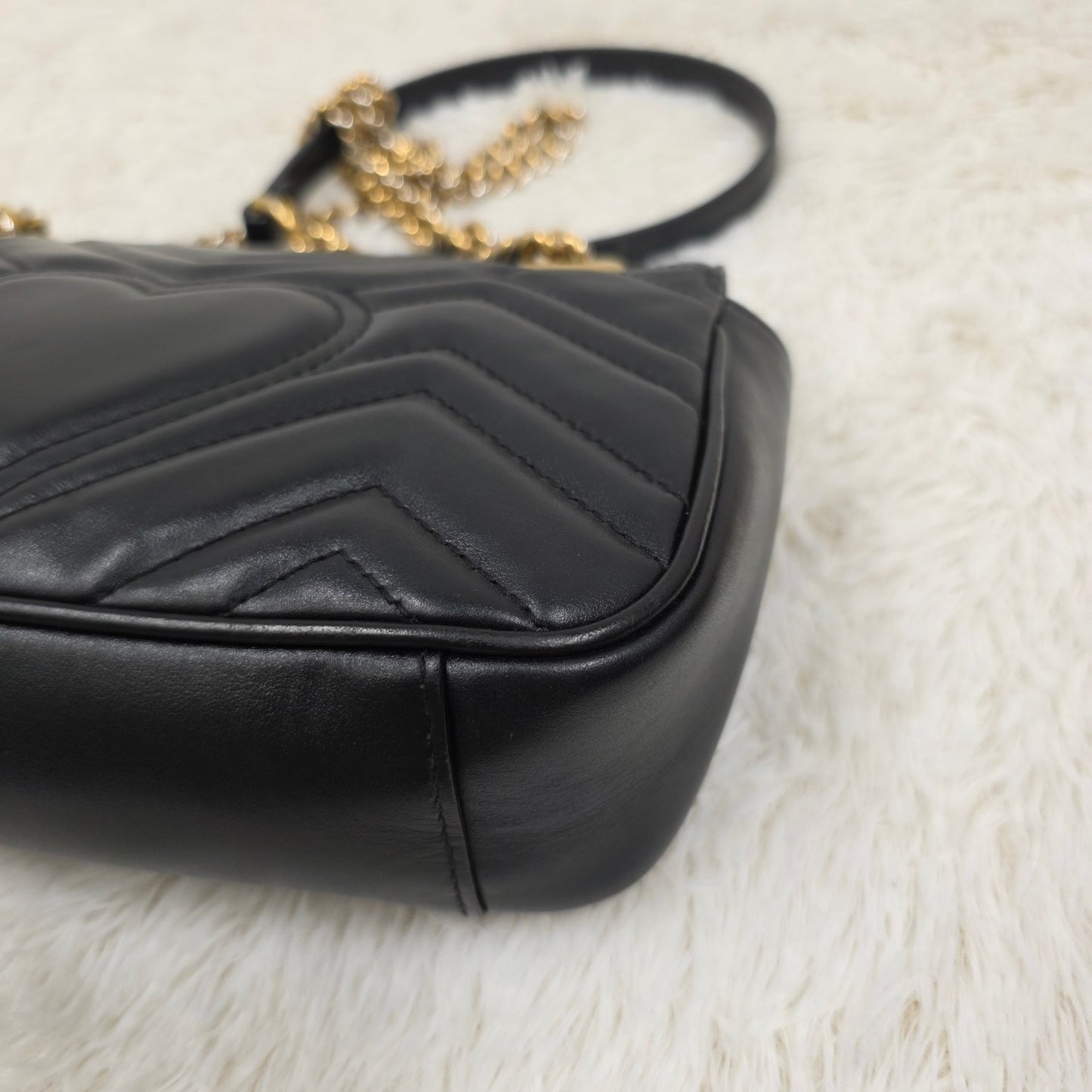 GUCCI Marmont Chained Shoulder Bag (Pre-owned)