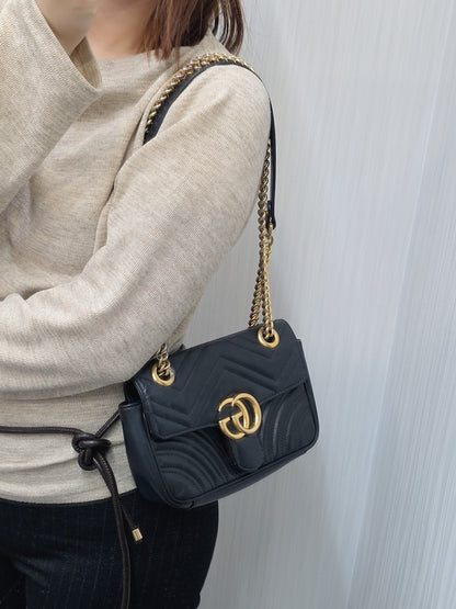 GUCCI Marmont Chained Shoulder Bag (Pre-owned)
