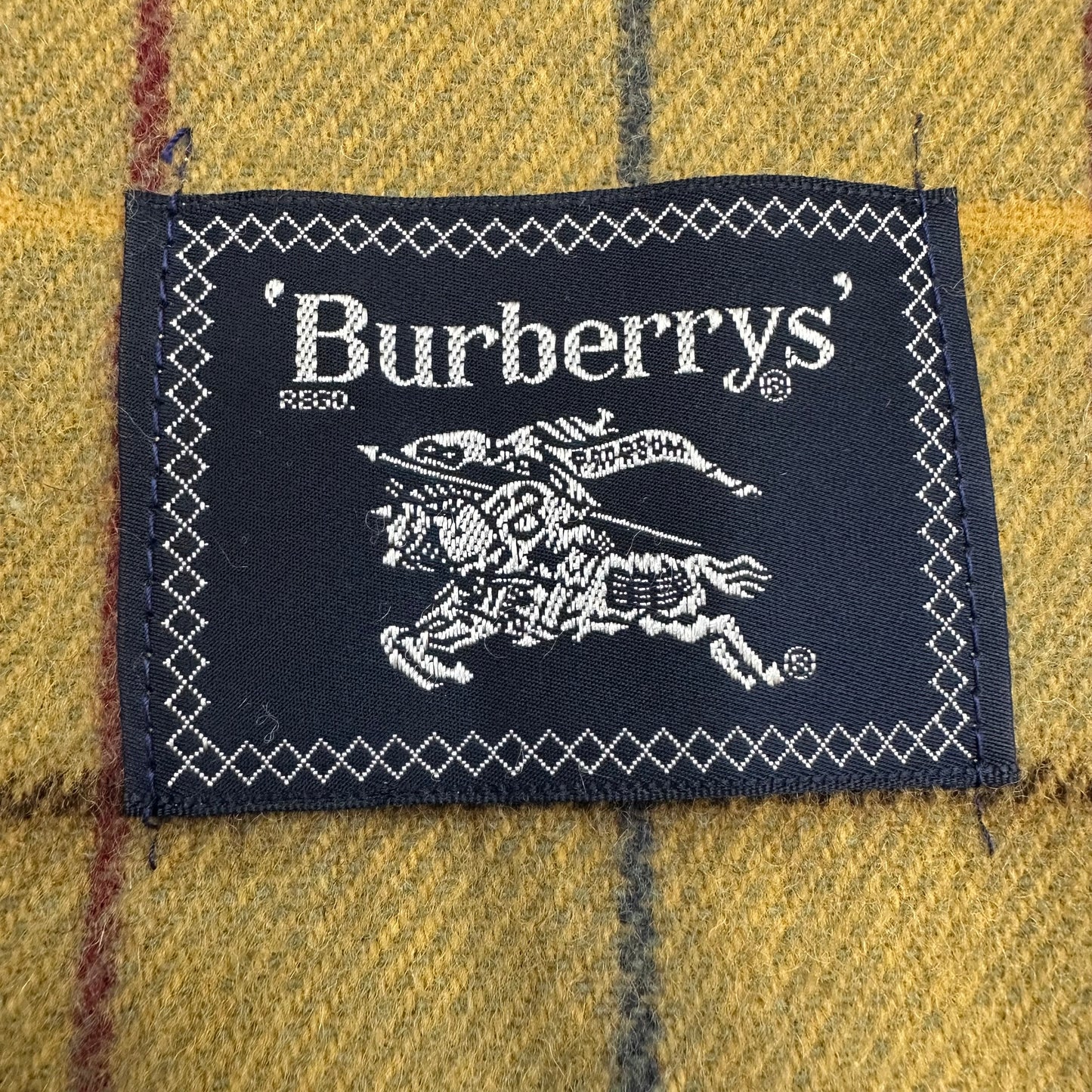Burberry Wool Scarf (Pre-owned)