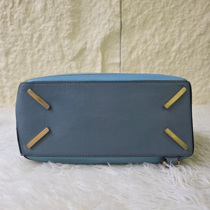 LOEWE Shoulder Bag (Pre-owned)