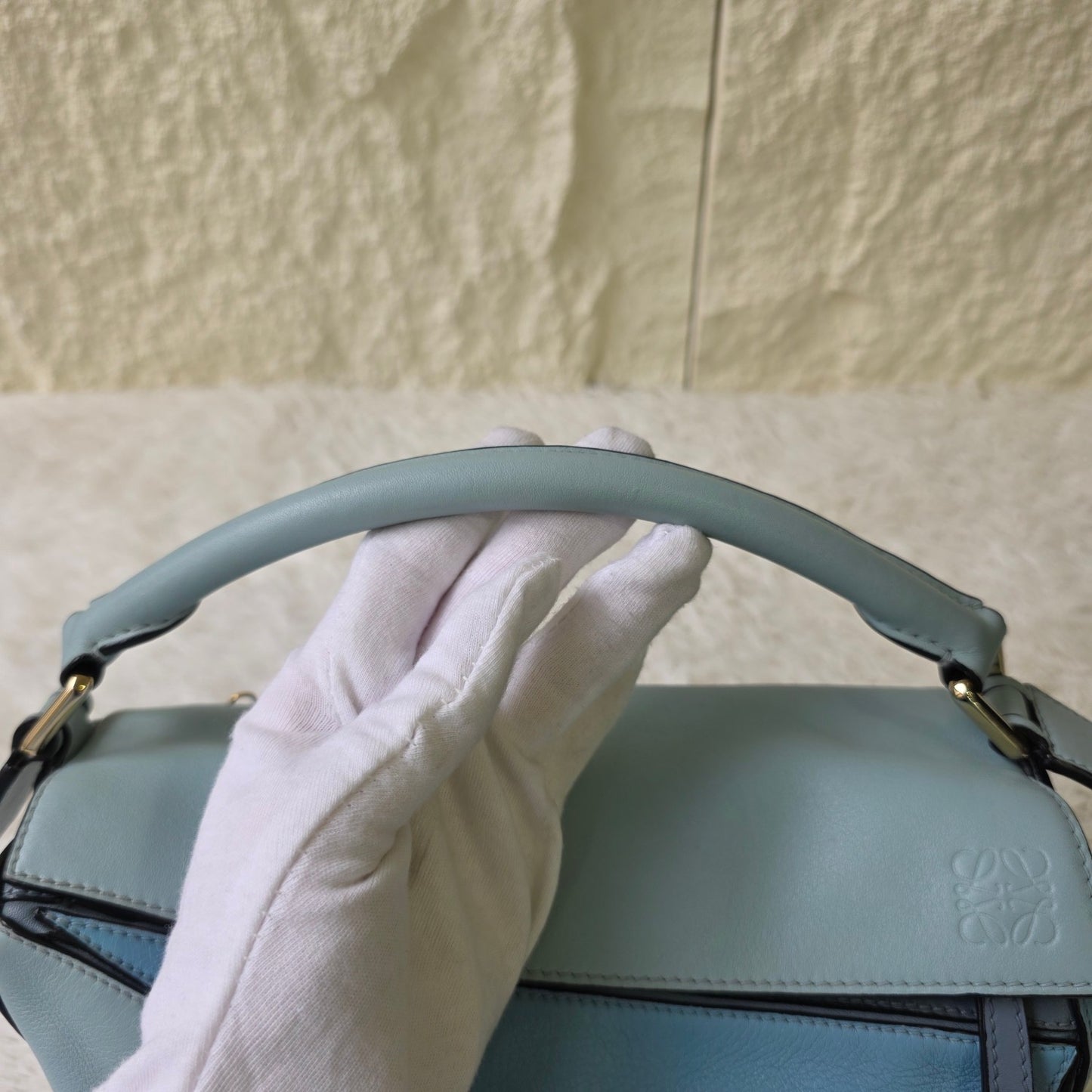 LOEWE Shoulder Bag (Pre-owned)