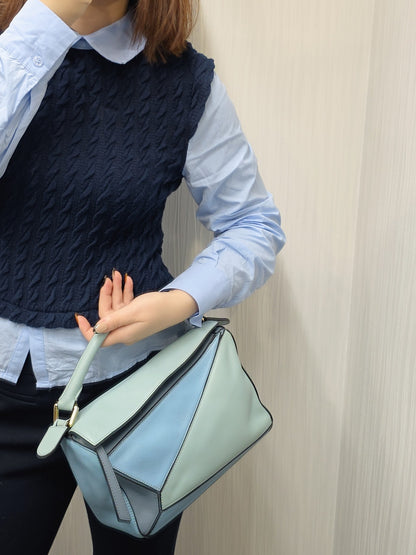 LOEWE Shoulder Bag (Pre-owned)