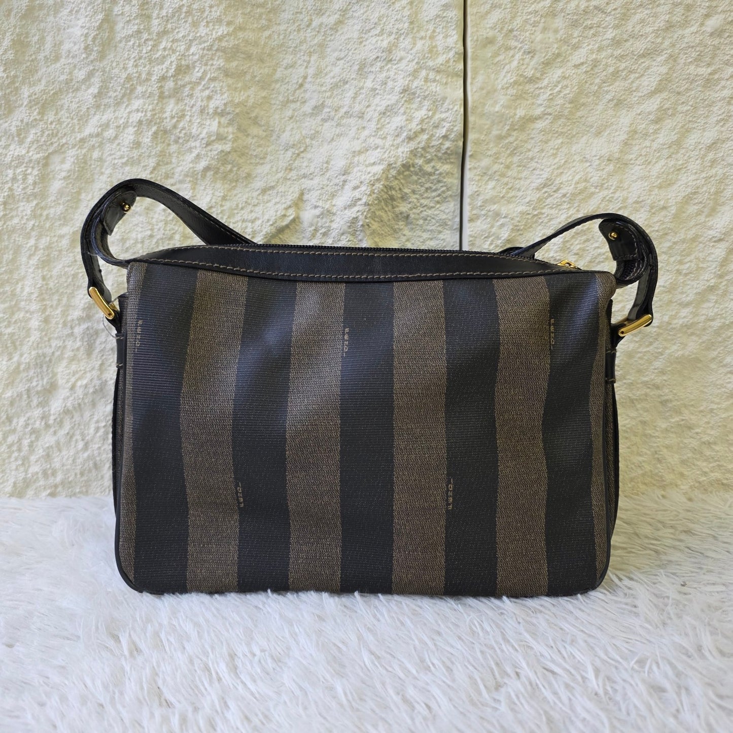 FENDI One Shoulder Bag (Pre-owned)