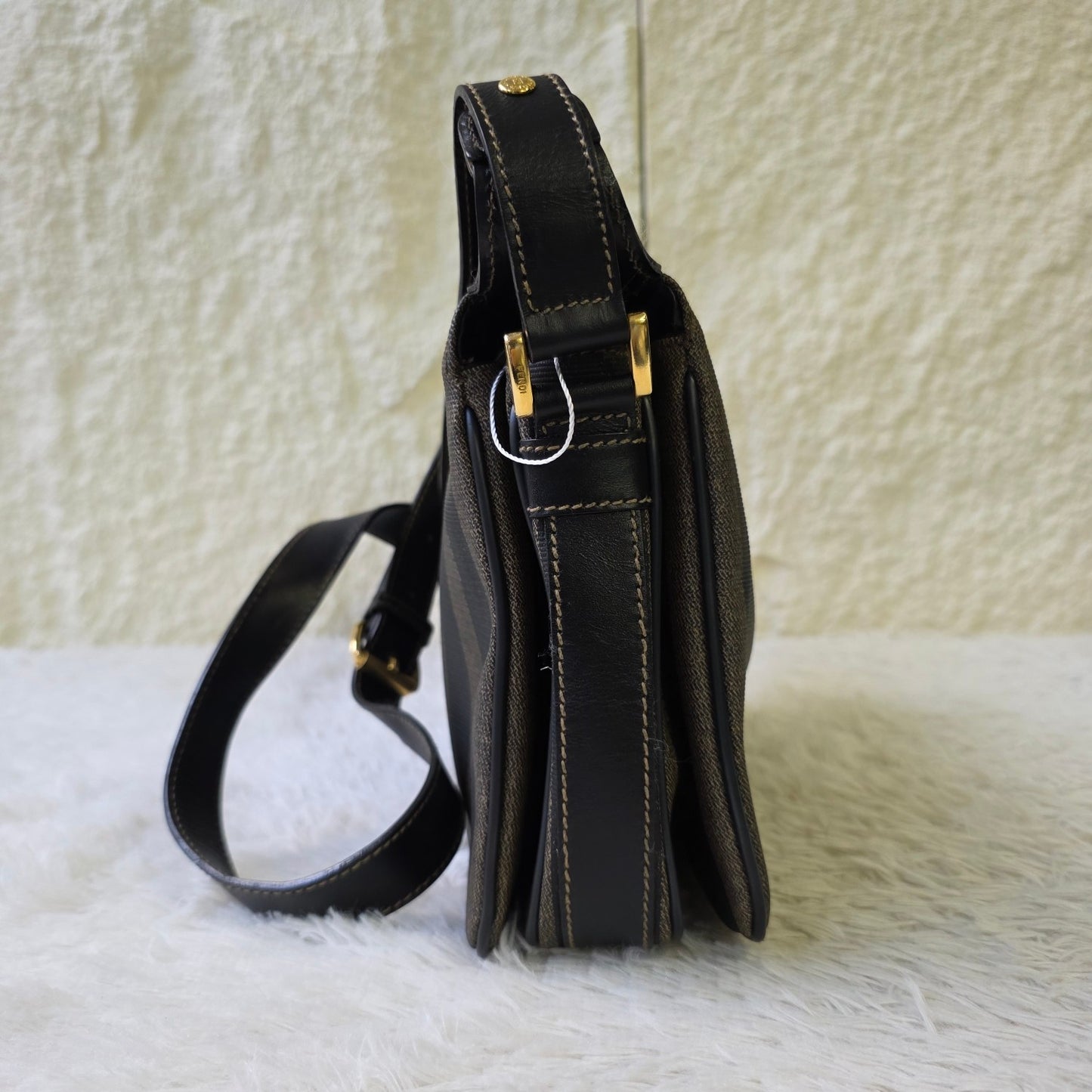 FENDI One Shoulder Bag (Pre-owned)