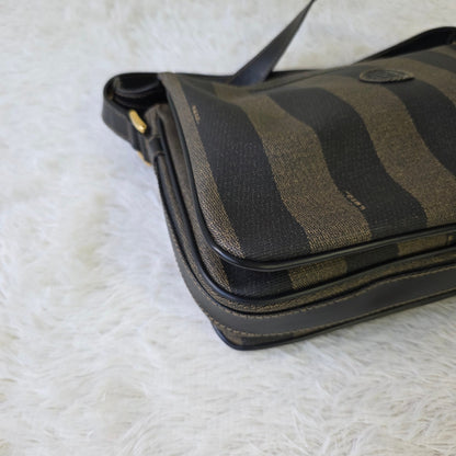 FENDI One Shoulder Bag (Pre-owned)