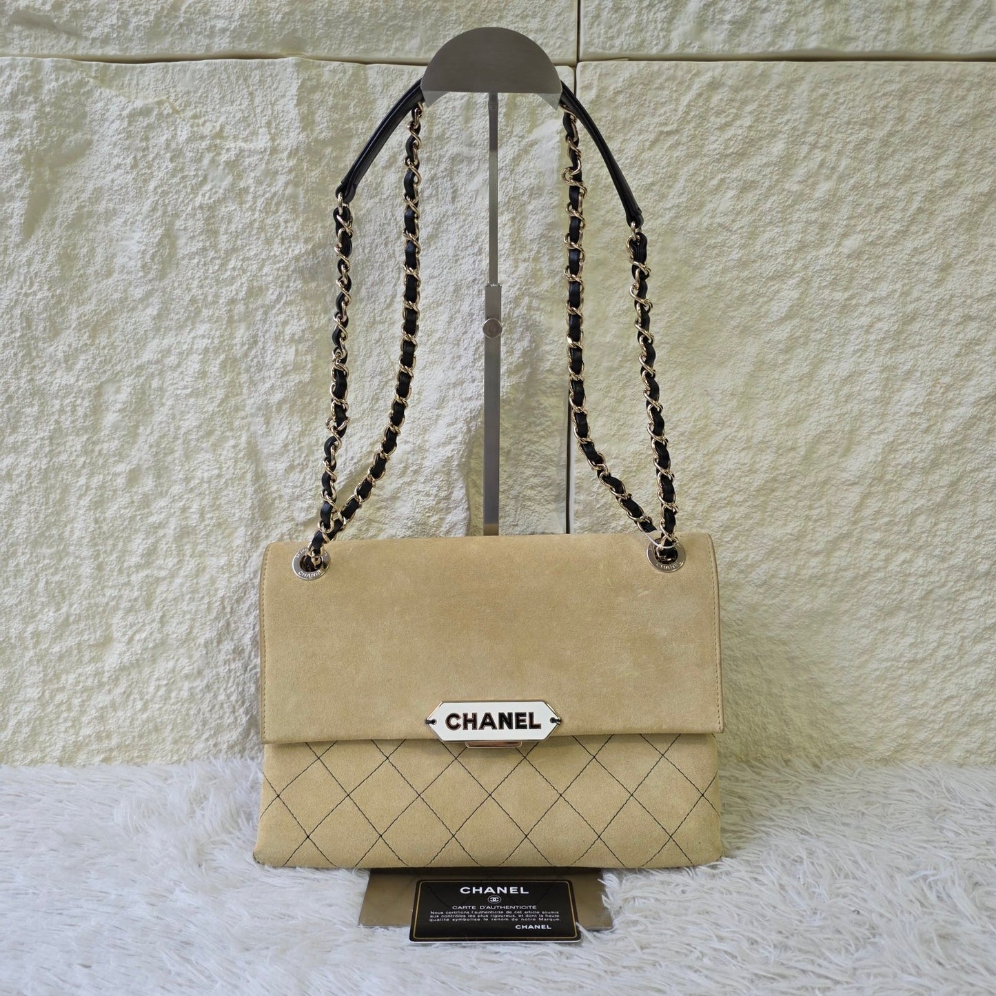 CHANEL Chained Shoulder Bag (Pre-owned)