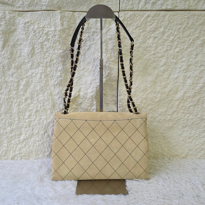 CHANEL Chained Shoulder Bag (Pre-owned)