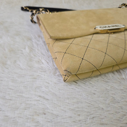 CHANEL Chained Shoulder Bag (Pre-owned)