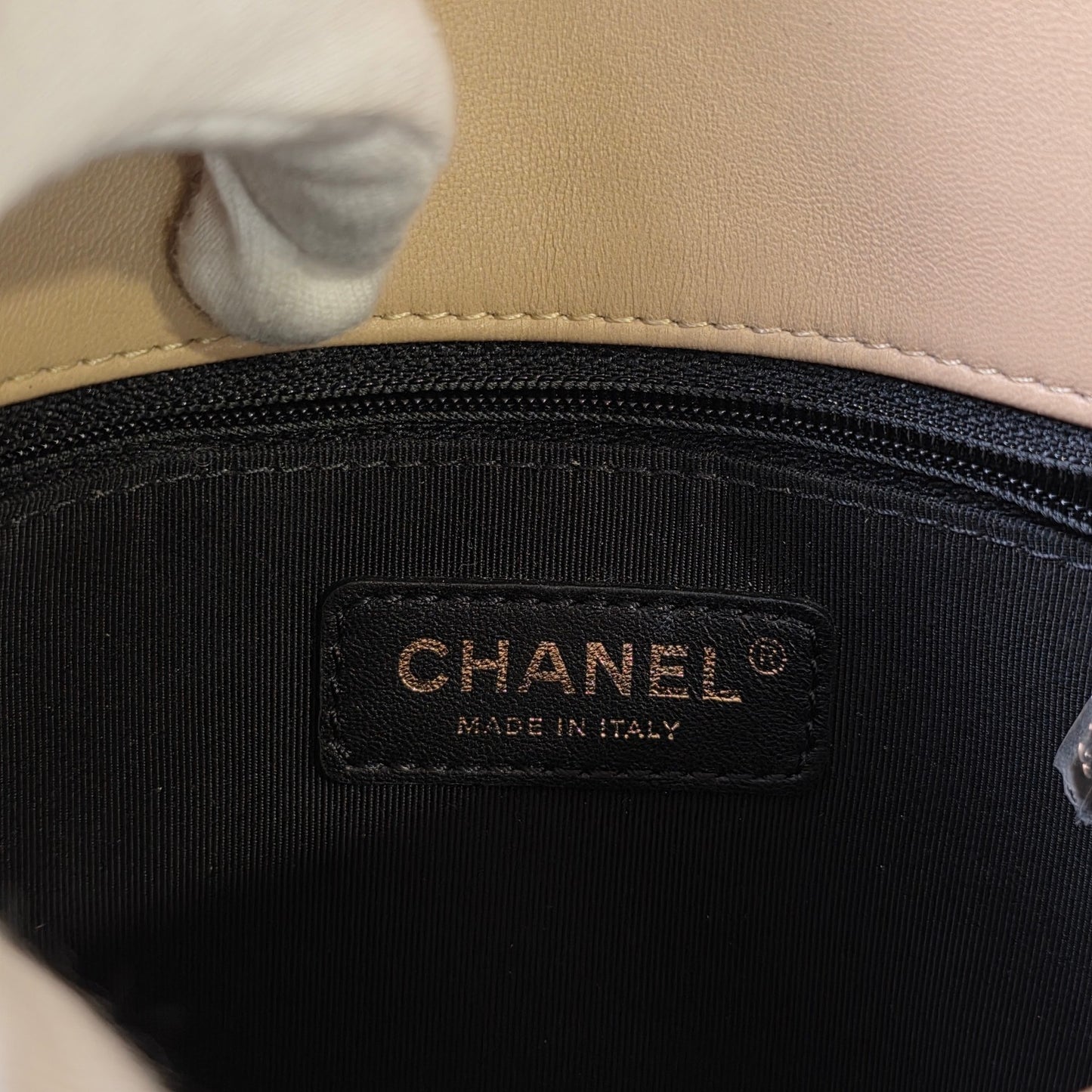 CHANEL Chained Shoulder Bag (Pre-owned)