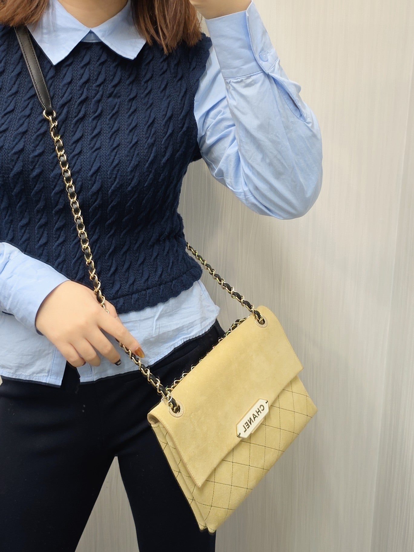 CHANEL Chained Shoulder Bag (Pre-owned)