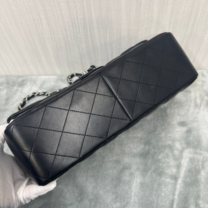 香奈儿经典翻盖肩背包（二手） 