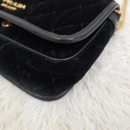PRADA 单肩链条包（二手） 