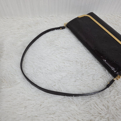 Louis Vuitton Patent Shoulder Bag (Pre-owned)