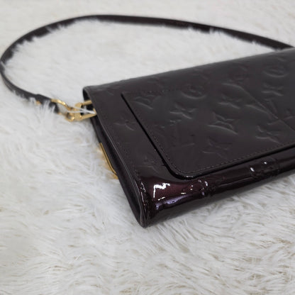 Louis Vuitton Patent Shoulder Bag (Pre-owned)