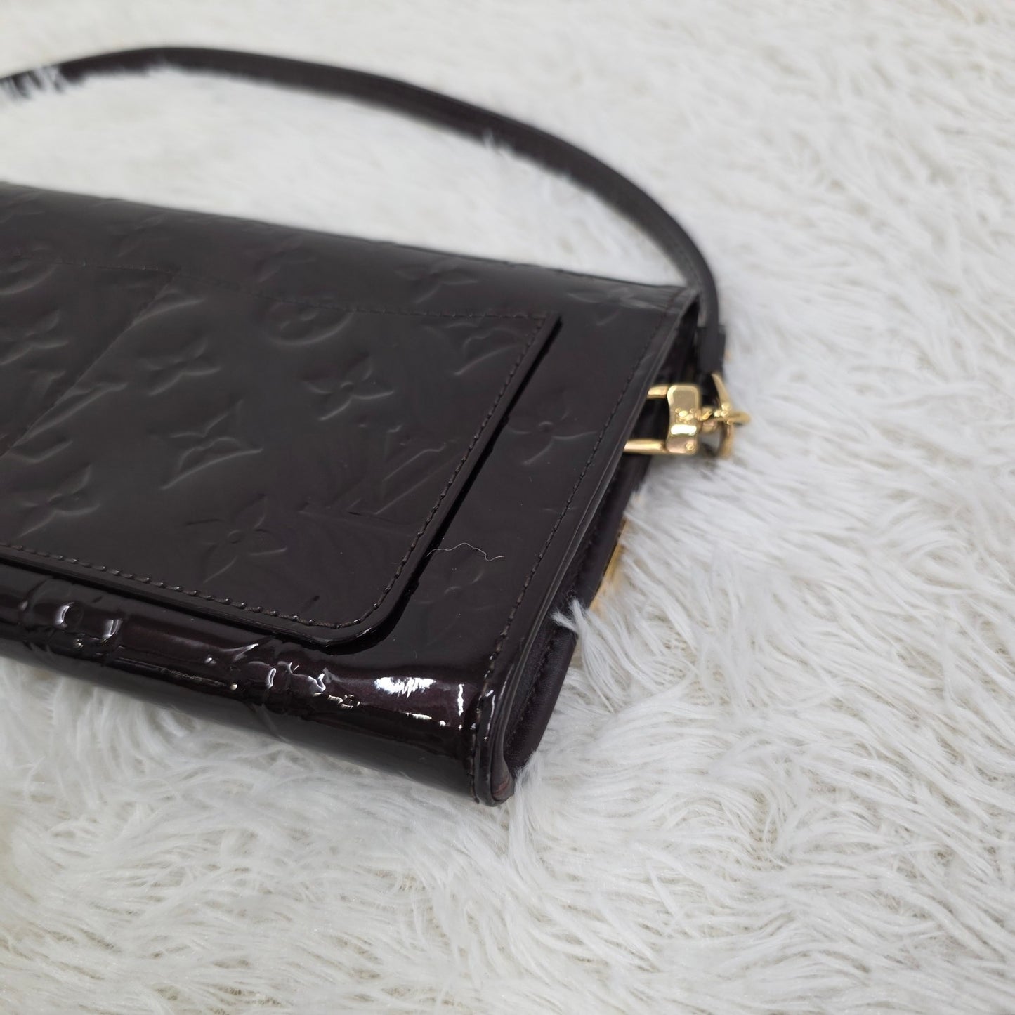 Louis Vuitton Patent Shoulder Bag (Pre-owned)