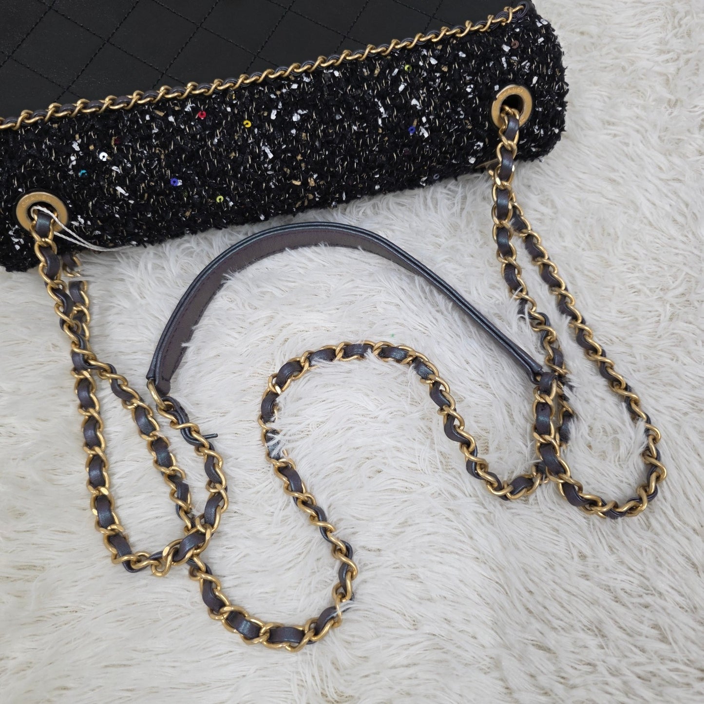 CHANEL Chained Shoulder Bag (Pre-owned)