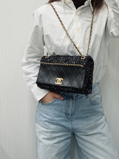 CHANEL Chained Shoulder Bag (Pre-owned)