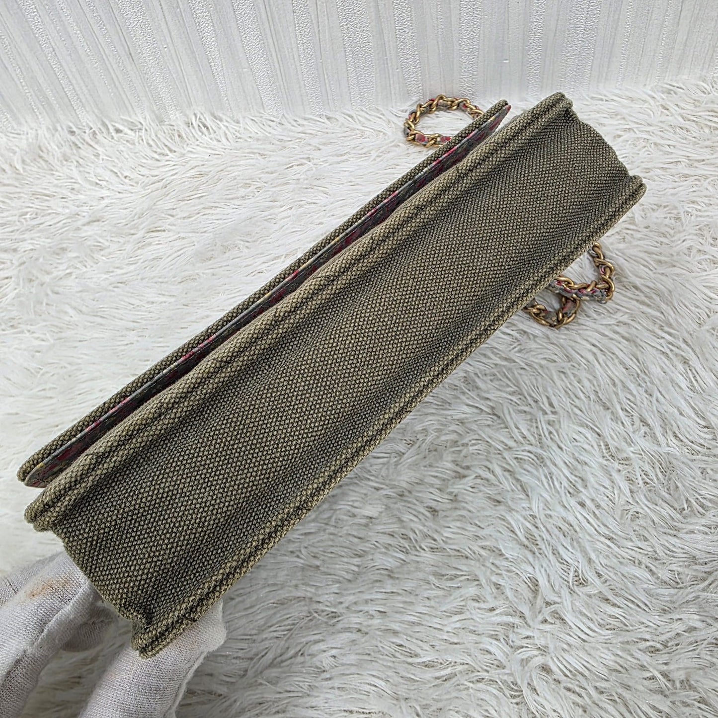 CHANEL Chained Shoulder Bag (Pre-owned)