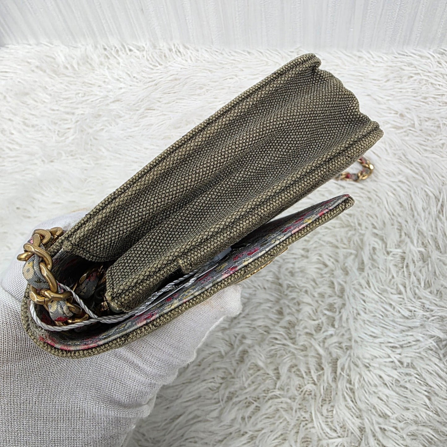 CHANEL Chained Shoulder Bag (Pre-owned)