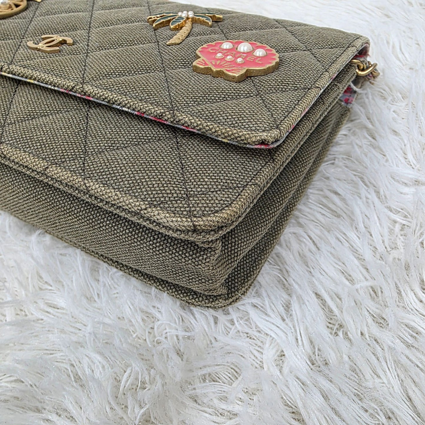 CHANEL Chained Shoulder Bag (Pre-owned)