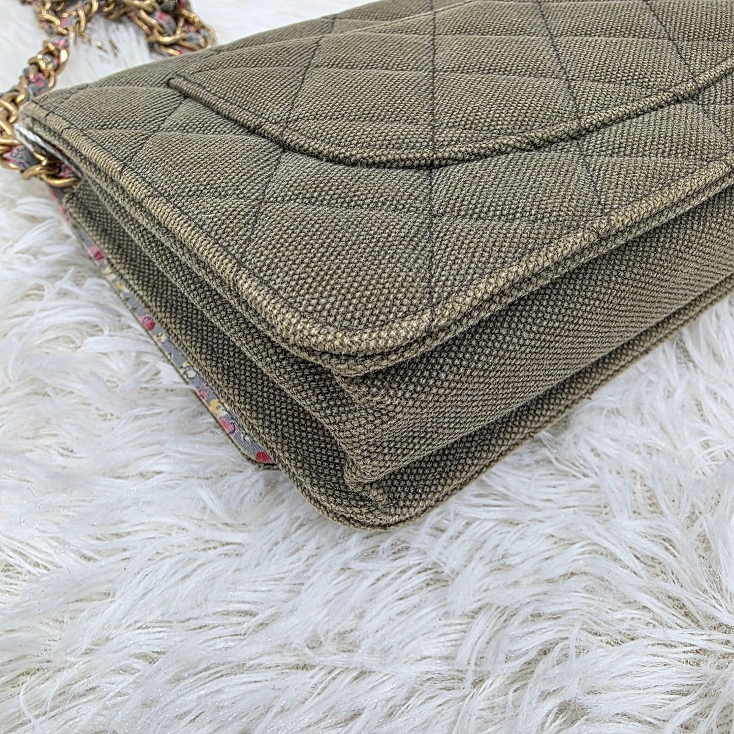 CHANEL Chained Shoulder Bag (Pre-owned)