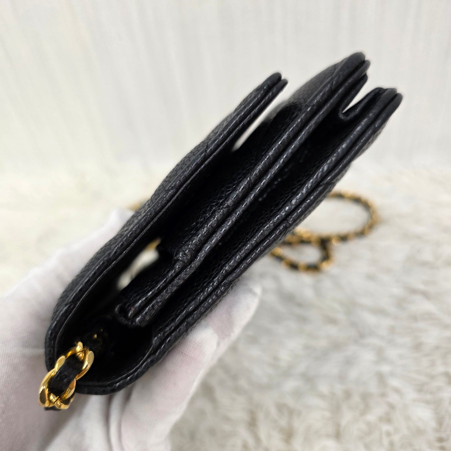 CHANEL Chained Shoulder Bag (Pre-owned)
