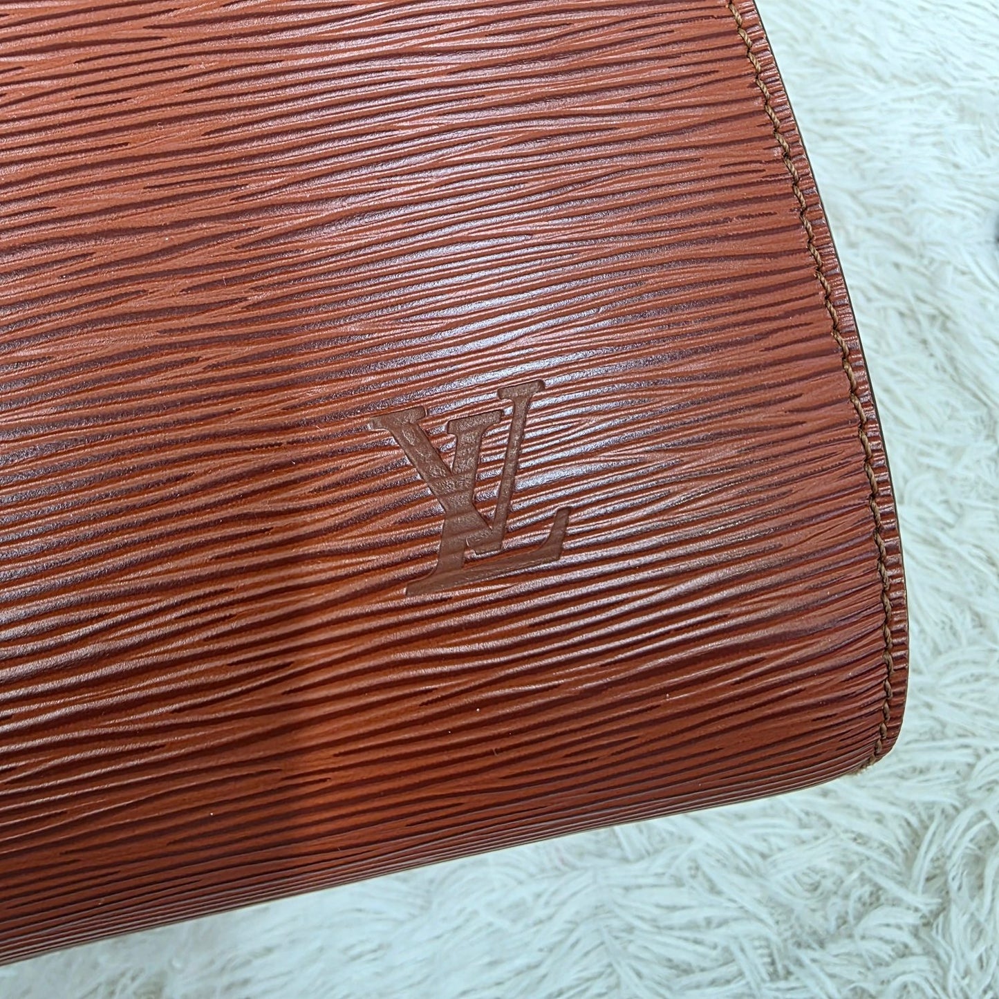 Louis Vuitton Alma PM Handle Bag (Pre-owned)