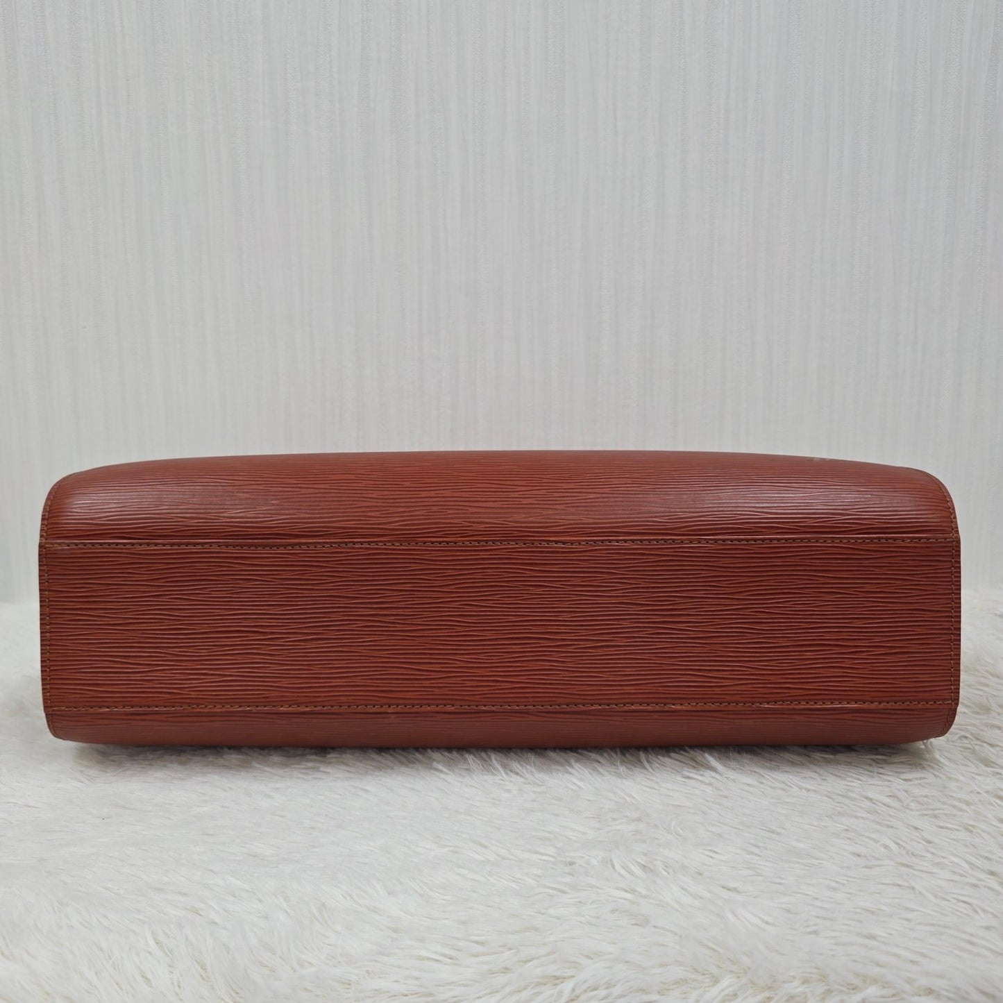 Louis Vuitton Alma PM Handle Bag (Pre-owned)