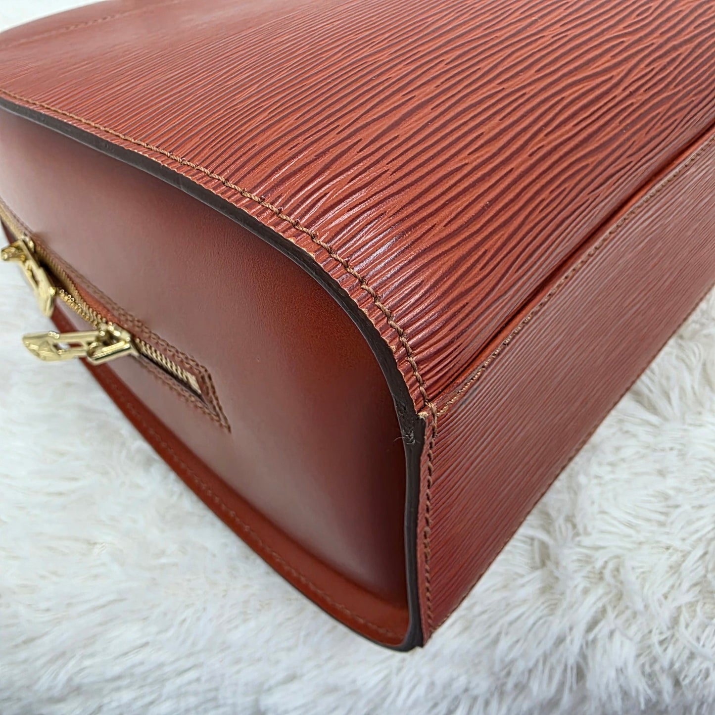 Louis Vuitton Alma PM Handle Bag (Pre-owned)