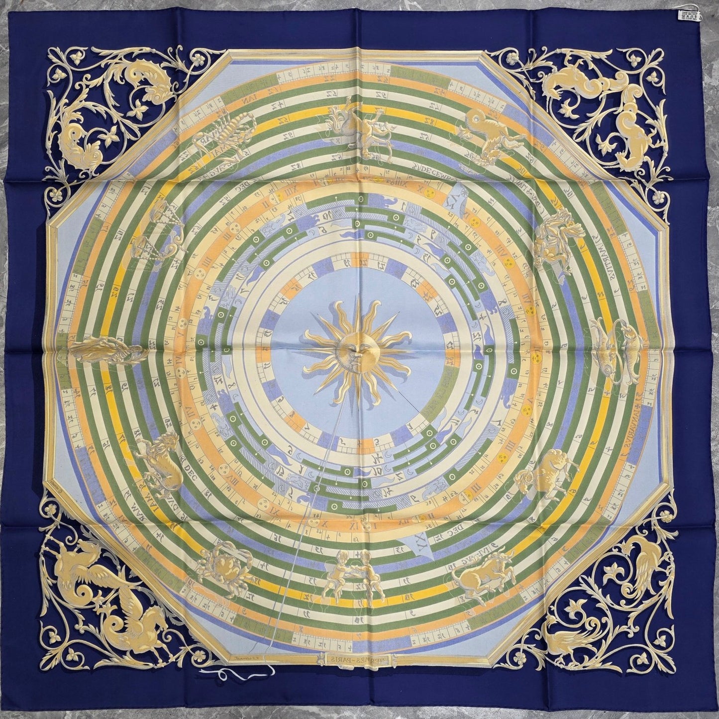 HERMES Silk Scarf DIES ET HORE (Pre-owned)