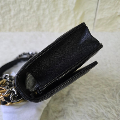 CHANEL Chained Shoulder Bag (Pre-owned)