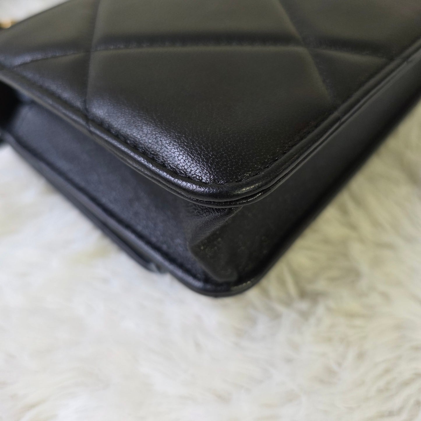 CHANEL Chained Shoulder Bag (Pre-owned)
