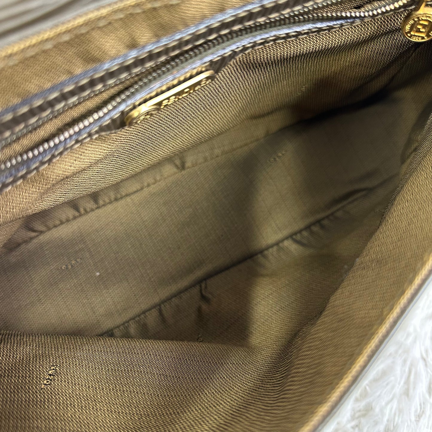 FENDI One Shoulder Bag (Pre-owned)