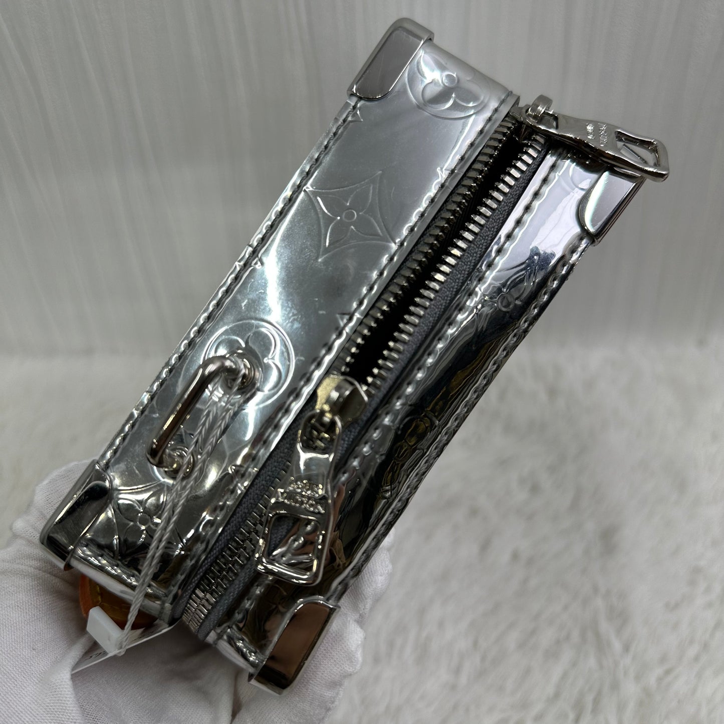 Louis Vuitton Silver Box Crossbody Bag (Pre-owned)